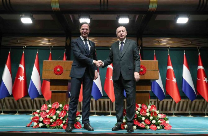 Cumhurbaşkanı Erdoğan: “Bu Gidişata Bir An Evvel Son Verilmesi İçin Yoğun Bir Diplomasi Trafiği Yürütüyoruz"