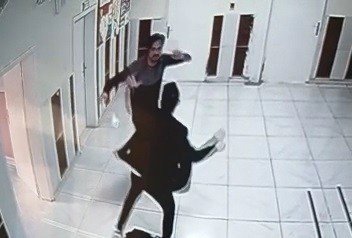 Diyarbakır’da Öğrencilerin Gözü Önünde Veli İle Öğretmen Kavga Etti