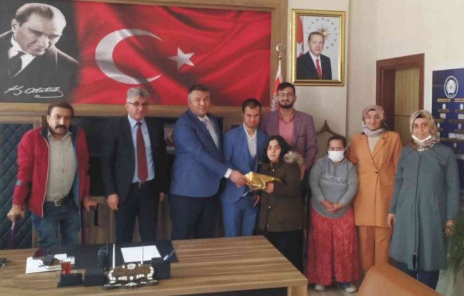 Down Sendromlu Öğrenciler Kurum Amirleriyle Bir Araya Geldi