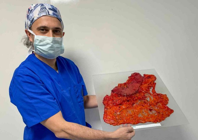 Dünyada Canlı Dokularla Oluşturulmuş İlk Sanatsal Fotoğraf Sergisini Açtı