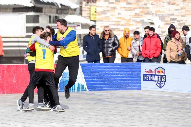 Red Bull Neymar Jr.’s Five’ta Erzurum Elemesinden Finale Çıkan Takımlar Belli Oldu