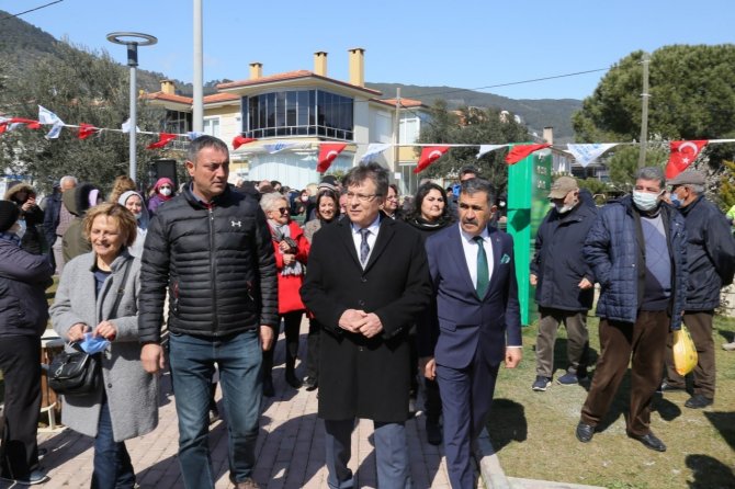 Edremit’te Aşık Veysel Parkı Açıldı