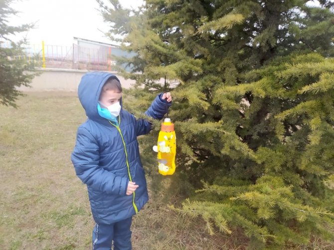 İ̇lkokulu Öğrencileri Arıların Hayatımızdaki Önemine Dikkat Çektiler