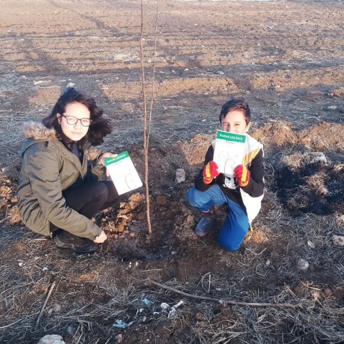 Eşmeli Öğrenciler Bir Kitap Okudu, Hayatları Değişti