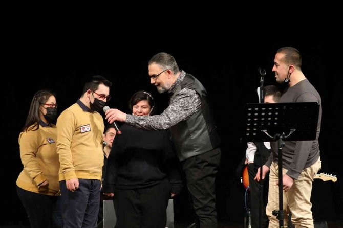 İ̇brahim Sadri Şiirleri Gaziantep’te Seslendirdi