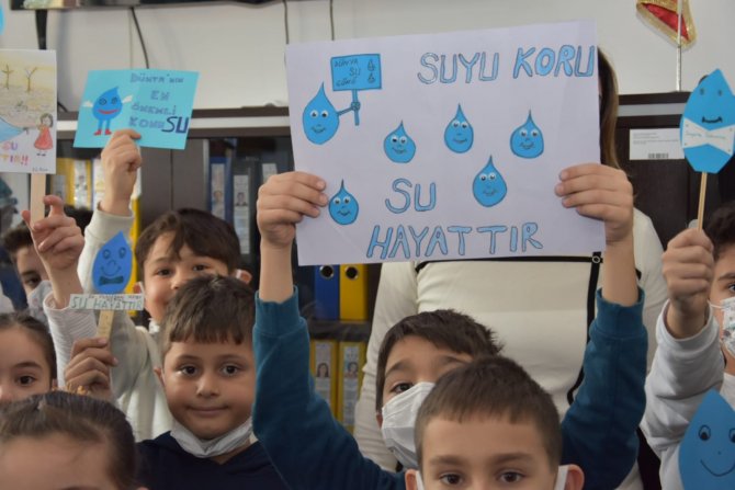 Öğrencilerden Su Günü Duyarlılığı