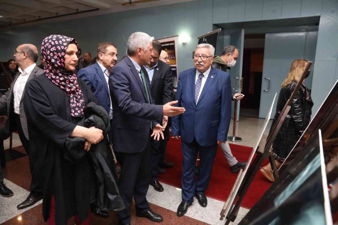 Aşık Veysel Türküleriyle Anıldı