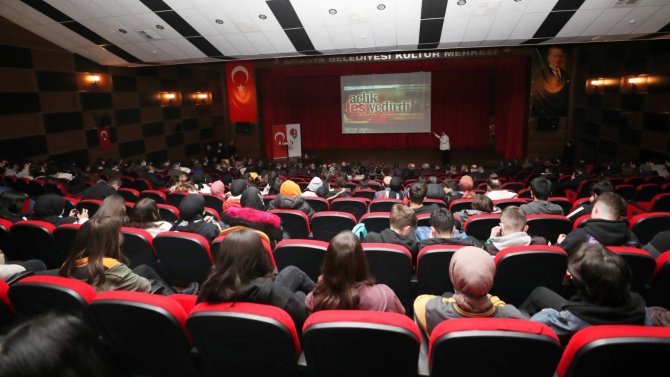 Kilci’den Amasya’da 3 Günde 5 Konferans