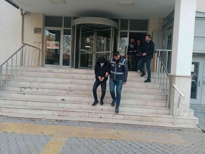 Kayseri’de Aranan Şahıslara Operasyon: 6 Kişi Yakalandı