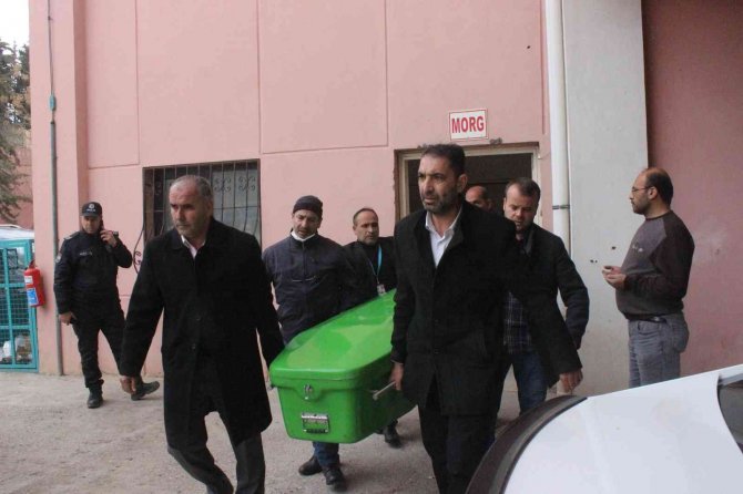 Eşi Tarafından Öldürülen Hemşire Memleketine Uğurlandı