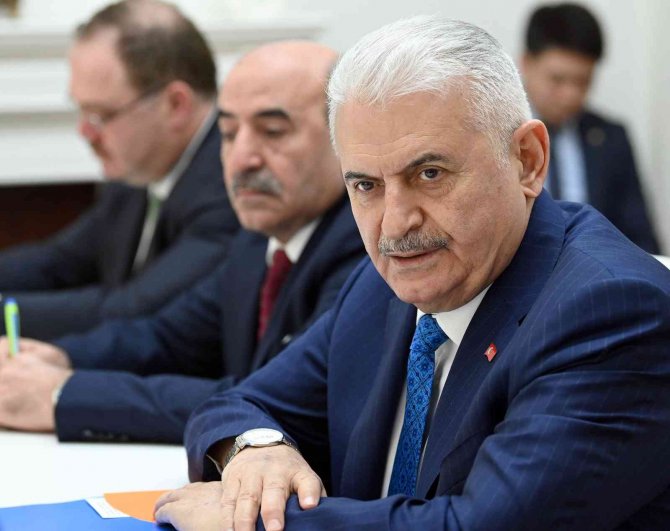 Kırgızistan Cumhurbaşkanı Caparov, Ak Parti Başkan Vekili Yıldırım İle Bir Araya Geldi