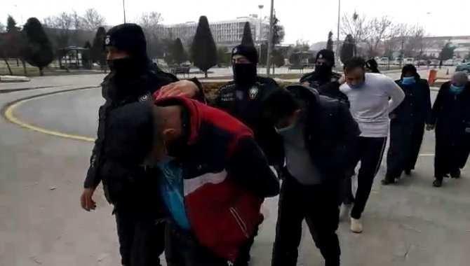 Konya’da Zehir Tacirlerine Operasyonu: 5 Tutuklama