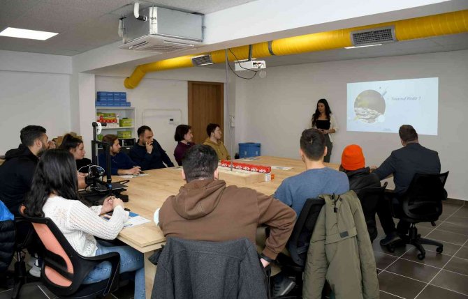 Kuşadası İ̇stasyon, Eğitimlerine Başladı