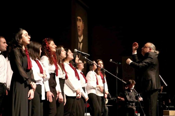 Öğrencilerden Müzik Ziyafeti