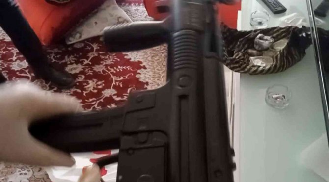 Ev Değil Cephanelik Çıktı