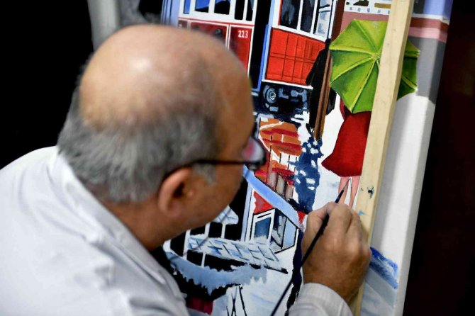 Kursiyerler Usta Ressamlara Taş Çıkartıyor