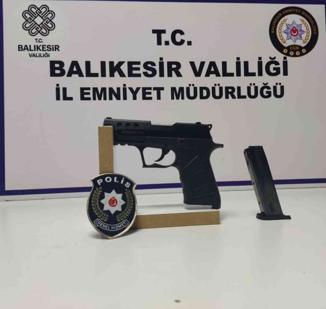 Polis 17 Aranan Şahsı Gözaltına Aldı