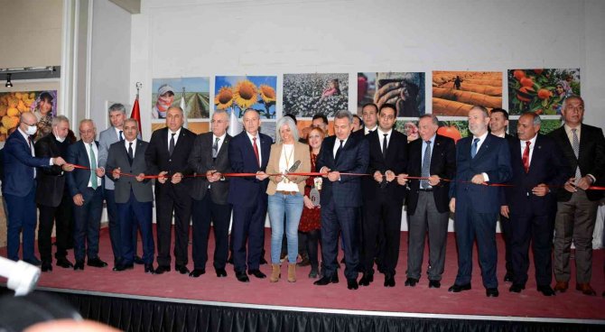 “Çukurova’da Tarım Ve İ̇nsan” Konulu Fotoğraf Sergisi Açıldı