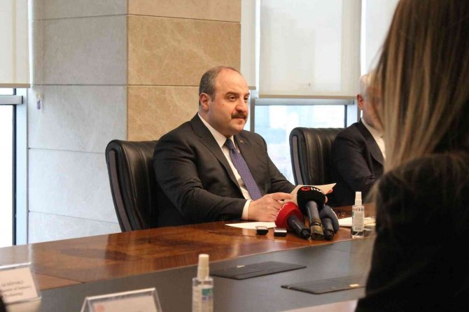 Bakan Varank’tan Ukrayna’da Barış Çağrısı