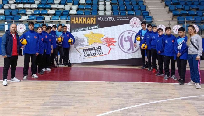 Küçük Voleybolcuların 5 Topla Gelen Şampiyonluğu