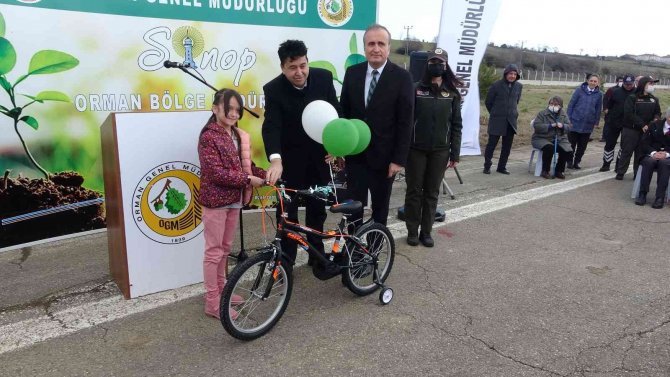 Sinop’ta 400 Fidan Toprakla Buluştu