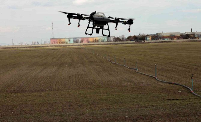 Tarımda Dron İle İlaçlama Verim Kaybını Engelliyor