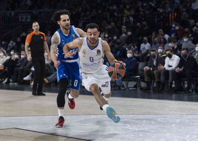 Thy Euroleague: Anadolu Efes: 93 - Real Madrid: 90