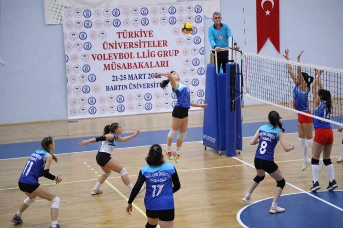 Tüsf Voleybol 1. Lig Müsabakaları Bartın Üniversitesinin Ev Sahipliğinde Başladı