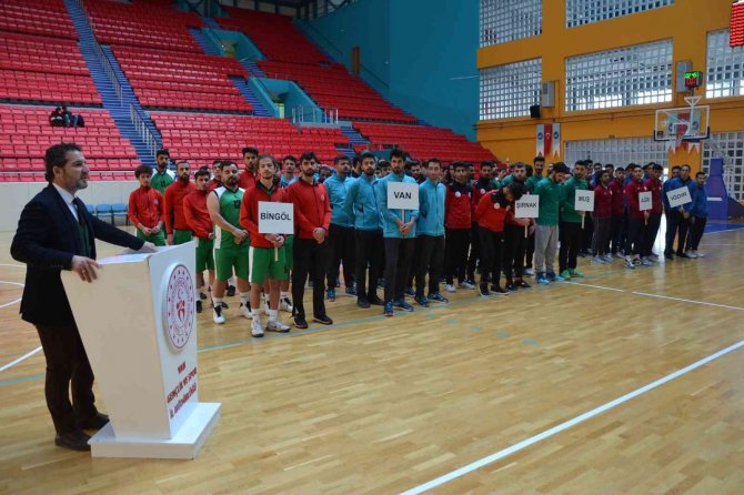 İ̇ller Arası Basketbol Turnuvası Van’da Başladı