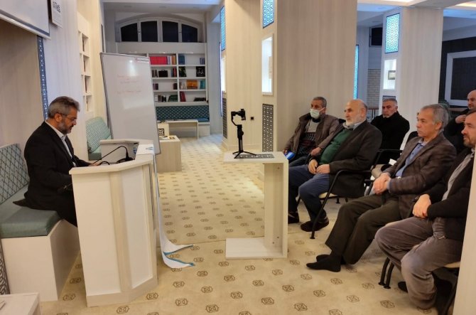 Prof. Dr. Parlak: “İ̇stiklal Marşımız Tevhit Sembolüdür”