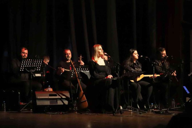 Kartallı Dostları Aşık Veysel’i Unutmadı