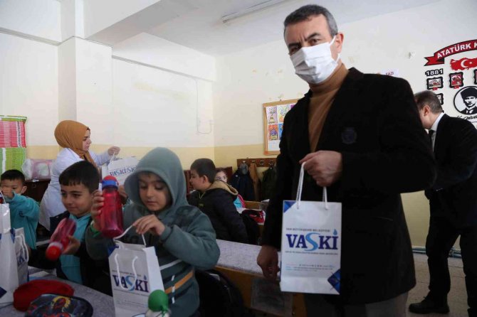 Vaski̇ "22 Mart Dünya Su Günü"nü Öğrencilerle Kutladı