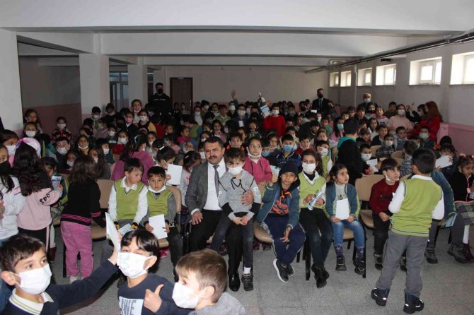 Akdağmadeni’nde Sıfır Atık Ve Geri Dönüşüm Eğitimleri Devam Ediyor