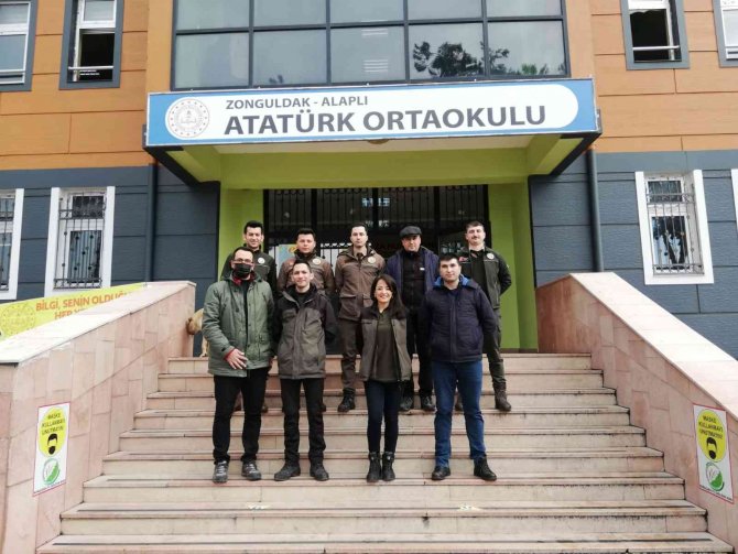 Alaplı’da "Ayhan Tekin" Anısına Fidan Dağıtıldı