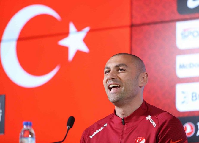 Burak Yılmaz: “Bizim De Hayallerimiz Ve Hedeflerimiz Var”