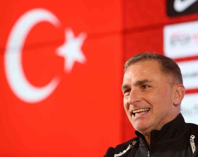 Stefan Kuntz: “Harika Oyuncularımız Var”