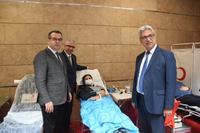 Adana Adliyesi’nde Kan Bağışı Etkinliği