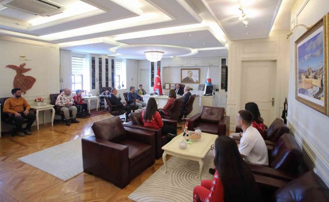 Ai̇çü Sporcularından Büyük Başarı