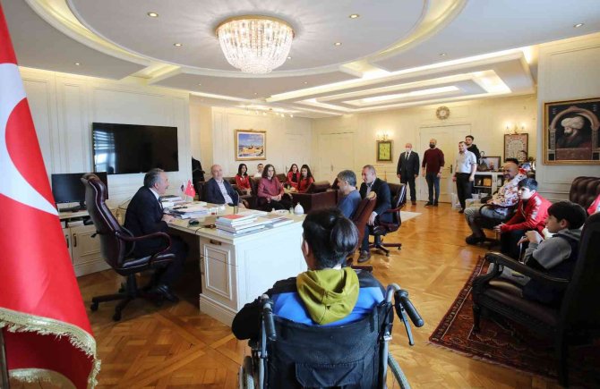 Ai̇çü Sporcularından Büyük Başarı