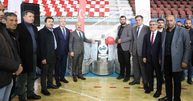 Ağrı’da Süt Soğutma Tankı Dağıtım Töreni Düzenlendi