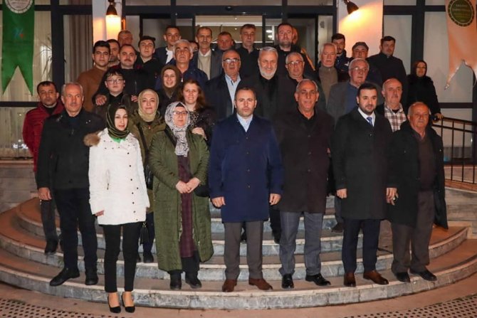Ak Parti Yalova İ̇l Başkanı Bağatar, Çerkes Birliği Derneği Yönetimine Projeleri Anlattı