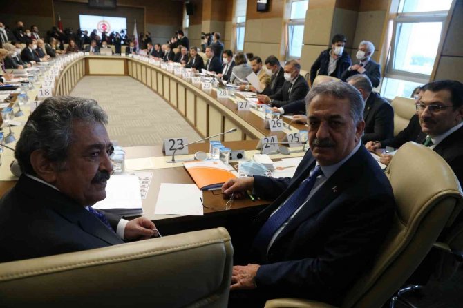 Anayasa Komisyonu, Milletvekili Seçim Kanunu Teklifini Görüşmek Üzere Toplandı