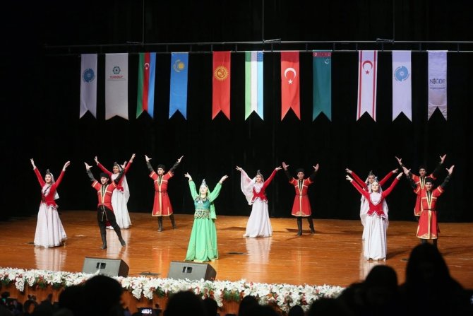 Üniversitede Renkli Nevruz Etkinliği