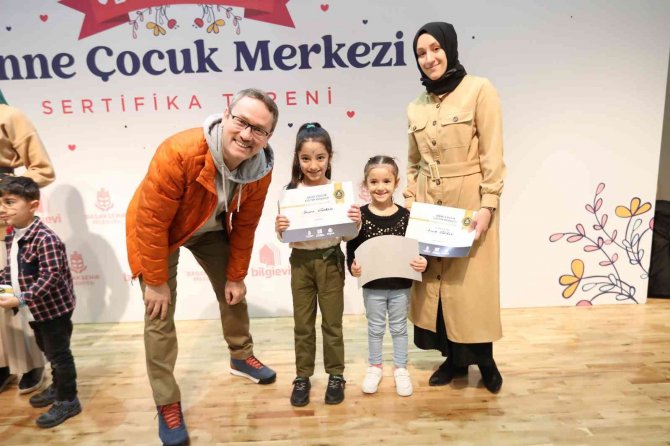 Başakşehir’de Annelerin De, Çocukların Da Yüzü Gülüyor