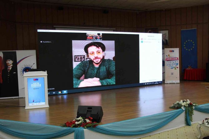 Üniversite Öğrencileriyle Kariyer Toplantısı