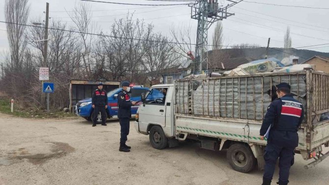 Jandarmadan Hurda Ve İkinci El Malzeme Alım Satım Yerlerine Denetim