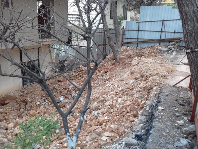 Burgazada’da Chp’li Belediye Meclis Üyesi Plajı Kendi Mülküne Katmak İstedi, Bakanlık Yapılaşmayı Durdurdu