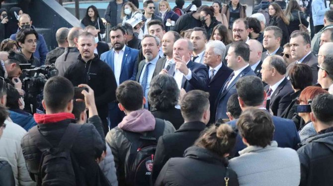 Muharrem İ̇nce, Denizli’de Esnaf Ve Öğrencilerle Bir Araya Geldi