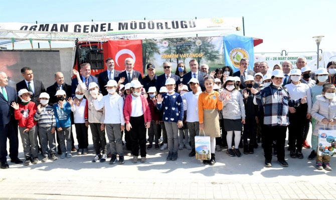 Mersin’de Fidanlar Toprakla Buluştu