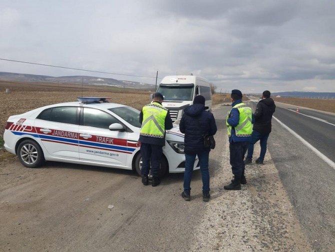 Eskişehir’de Sivil Görünümlü Jandarmadan Trafik Denetimi